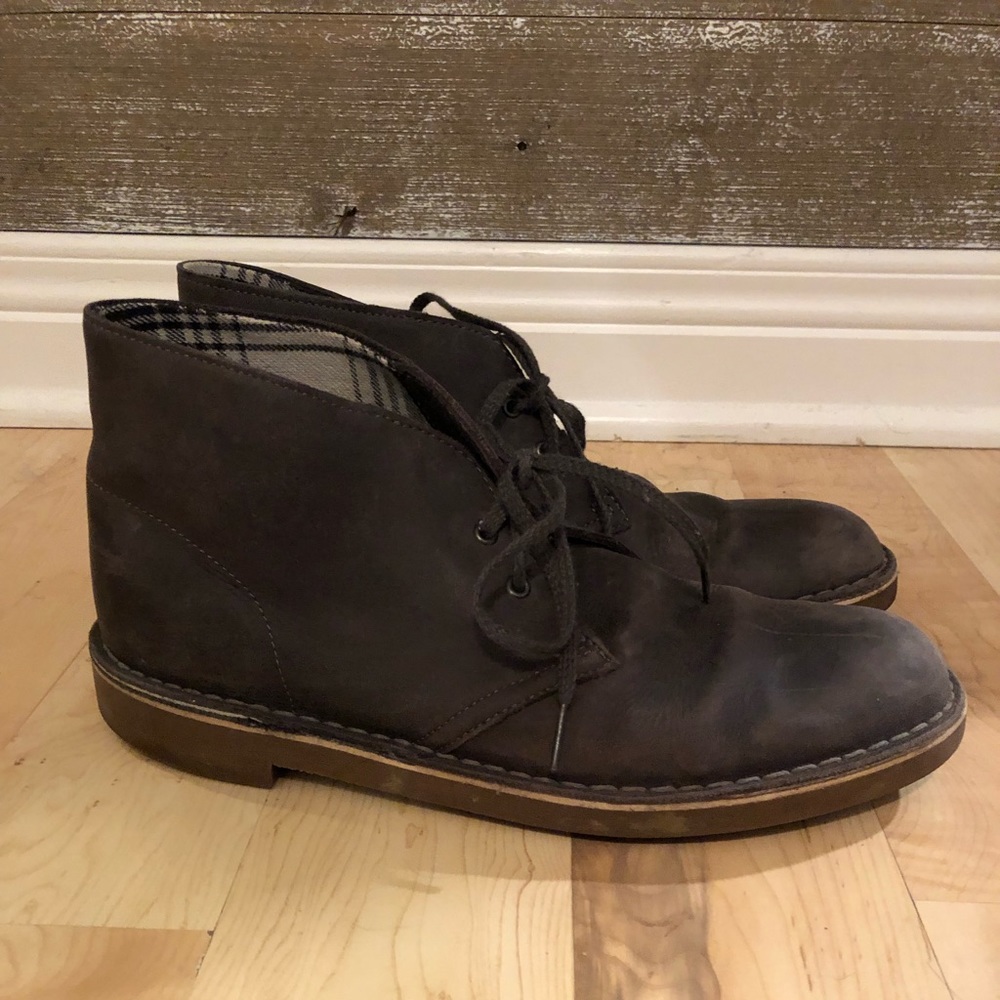 Men’s Clarks shoes- size 9M